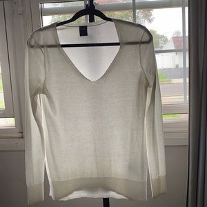 Gap cream thin V neck sweater